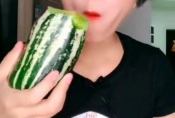 社会瓜吃播,从社会瓜吃播看当代年轻人的娱乐生活