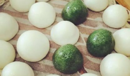 团子吃瓜泡泡,揭秘娱乐圈的甜蜜与苦涩