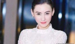 张柏芝吃瓜照片,明星生活原来如此接地气