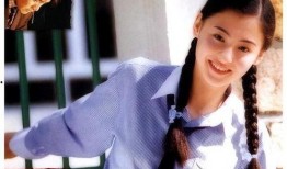 张柏芝吃瓜照片,明星生活原来如此接地气