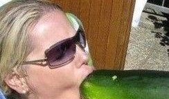 女友吃瓜什么意思,揭秘女友“吃瓜”背后的秘密与乐趣