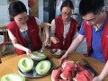 吃瓜挑战老奶奶,老奶奶的智慧与传承