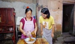 96岁老娘吃瓜,岁月静好，瓜香四溢