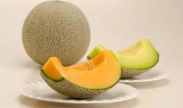 吃蜜瓜动图,甜蜜瞬间，尽在这一动图