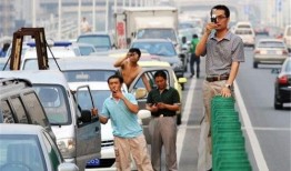 富阳吃瓜现场事件,一场网络热议背后的真相揭秘