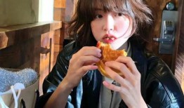 学生真人头像吃瓜,揭秘学生真人头像背后的秘密