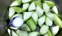 瓜怎么吃不发黑,如何切瓜不发黑，保持新鲜美味