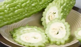 喝完中药吃凉瓜,健康饮食新体验