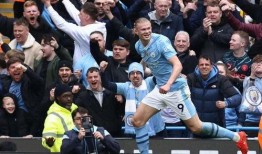 重庆狼队归期吃瓜,吃瓜群众翘首以待