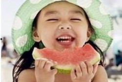 梦到儿子吃瓜,儿子吃瓜背后的温馨启示