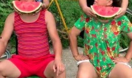吃瓜挑战老奶奶,老奶奶的智慧与传承