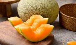 吃哈密瓜大便发白